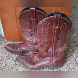 Ladies Vintage Brown Cowboy Boots
